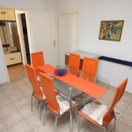 Apartman 8181b